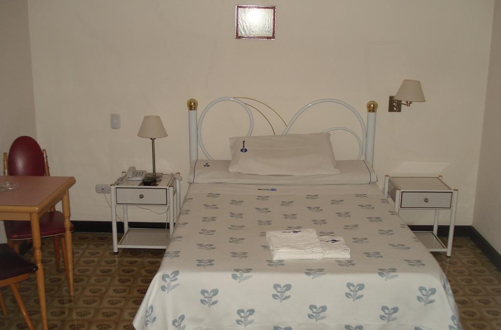 Mari Plaza Hotel Buenos Aires Exteriér fotografie